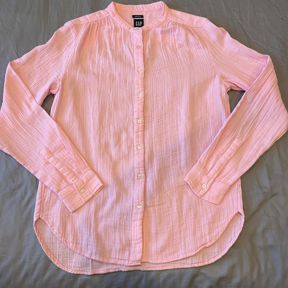 GAP Tops - GAP Pink Cotton Crinkle Gauze Button Down Shirt Medium Tall 591950-00-1